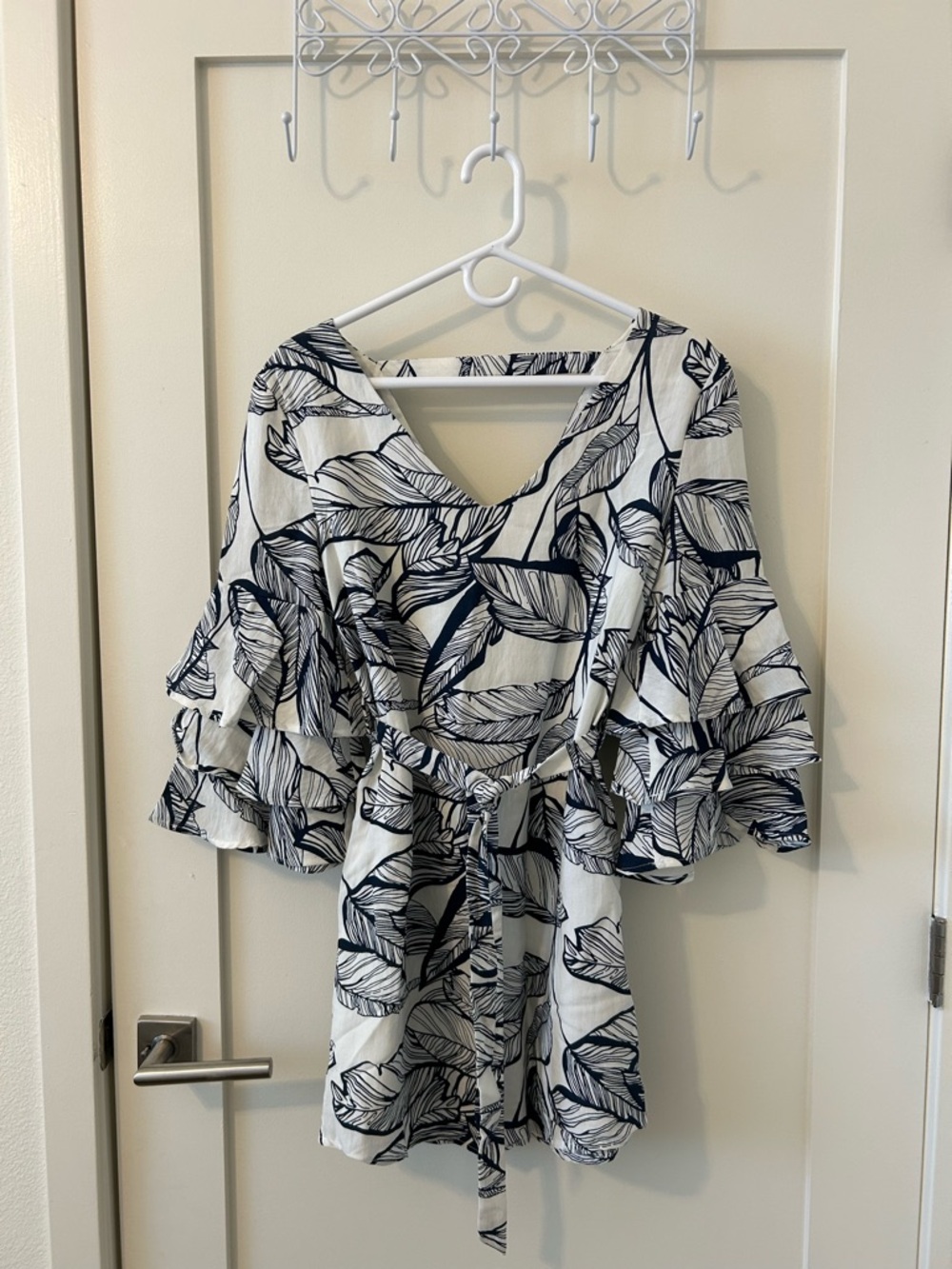 Leaf-Print White and Navy Mini Wrap Dress with Ruffle Sleeves